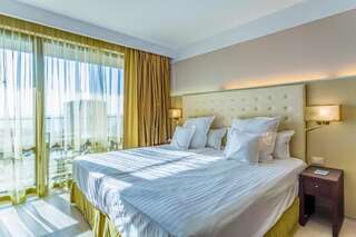 Курортные отели Barceló Royal Beach Солнечный Берег Двухместный номер Делюкс с 1 кроватью или 2 отдельными кроватями-11